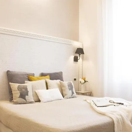 Couette-café Accanto Al Centro 4*