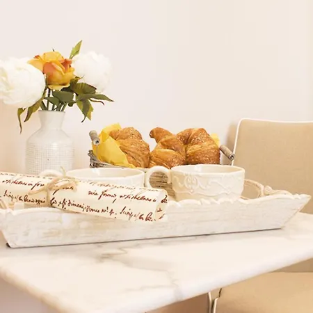 Accanto Al Centro 4*