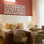 Accanto Al Centro 4*