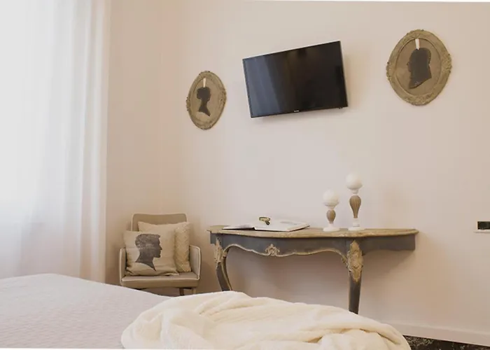 Accanto Al Centro 4* プラート